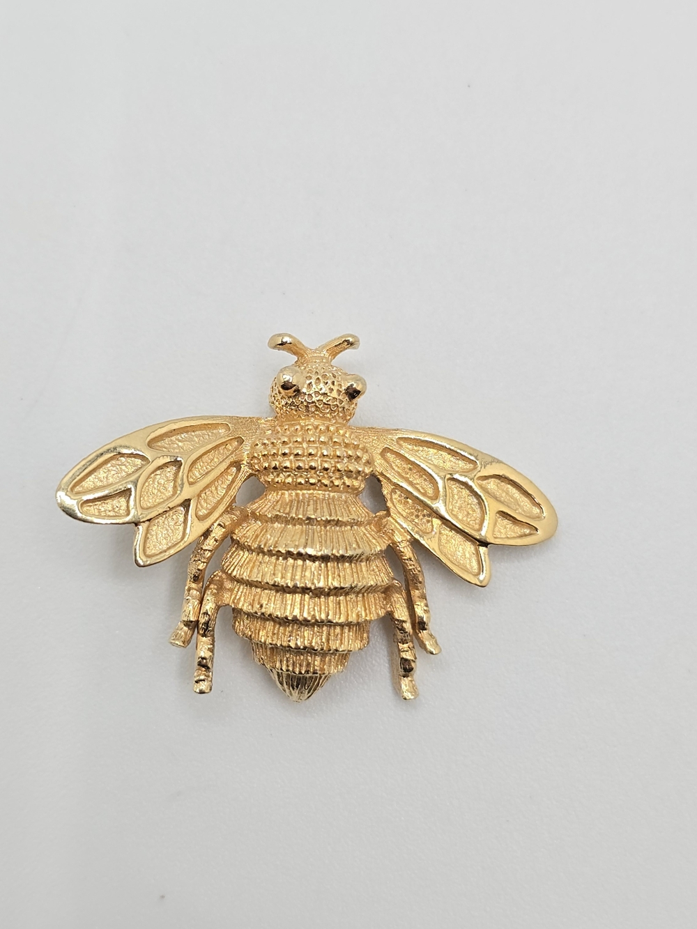 Vintage Bee Brooch Avon Gold Tone Textured Insect Pin 1.25"